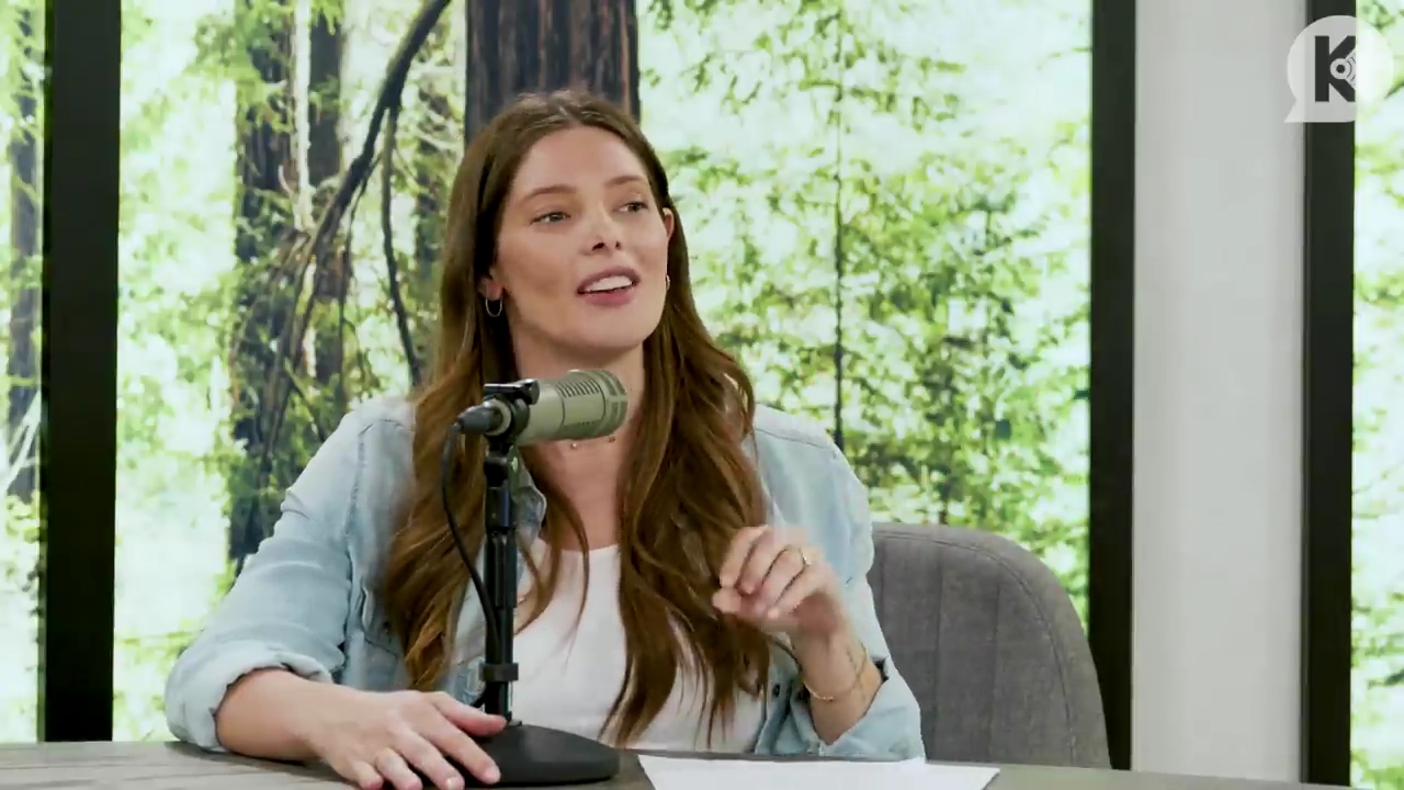 Ashley-Greene-dot-nl_TheTwilightEffect-BreakingDawnPart2-RewatchPart3of3-2996.jpg