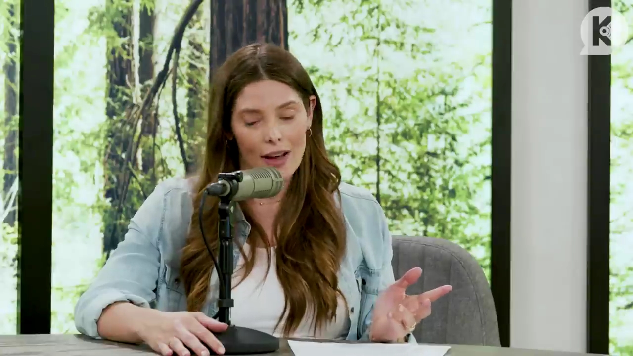 Ashley-Greene-dot-nl_TheTwilightEffect-BreakingDawnPart2-RewatchPart3of3-3002.jpg