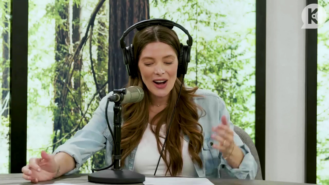 Ashley-Greene-dot-nl_TheTwilightEffect-BreakingDawnPart2-RewatchPart3of3-3019.jpg Ashley-Greene-dot-nl_TheTwilightEffect-BreakingDawnPart2-RewatchPart3of3-3019.jpg