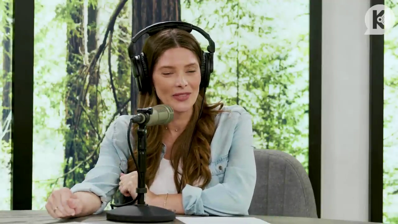 Ashley-Greene-dot-nl_TheTwilightEffect-BreakingDawnPart2-RewatchPart3of3-3035.jpg Ashley-Greene-dot-nl_TheTwilightEffect-BreakingDawnPart2-RewatchPart3of3-3035.jpg