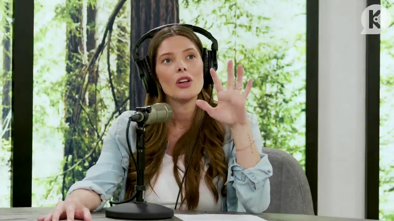 Ashley-Greene-dot-nl_TheTwilightEffect-BreakingDawnPart2-RewatchPart3of3-3045.jpg Ashley-Greene-dot-nl_TheTwilightEffect-BreakingDawnPart2-RewatchPart3of3-3045.jpg