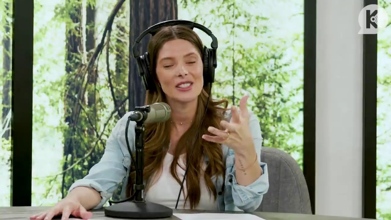 Ashley-Greene-dot-nl_TheTwilightEffect-BreakingDawnPart2-RewatchPart3of3-3093.jpg Ashley-Greene-dot-nl_TheTwilightEffect-BreakingDawnPart2-RewatchPart3of3-3093.jpg