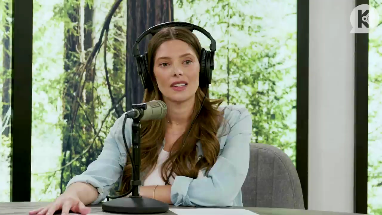 Ashley-Greene-dot-nl_TheTwilightEffect-BreakingDawnPart2-RewatchPart3of3-3116.jpg