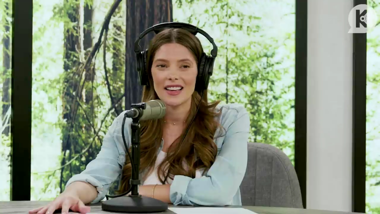 Ashley-Greene-dot-nl_TheTwilightEffect-BreakingDawnPart2-RewatchPart3of3-3123.jpg