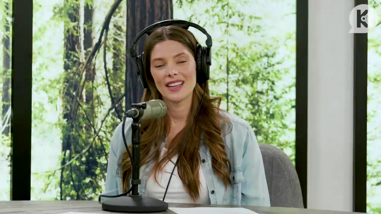 Ashley-Greene-dot-nl_TheTwilightEffect-BreakingDawnPart2-RewatchPart3of3-3371.jpg