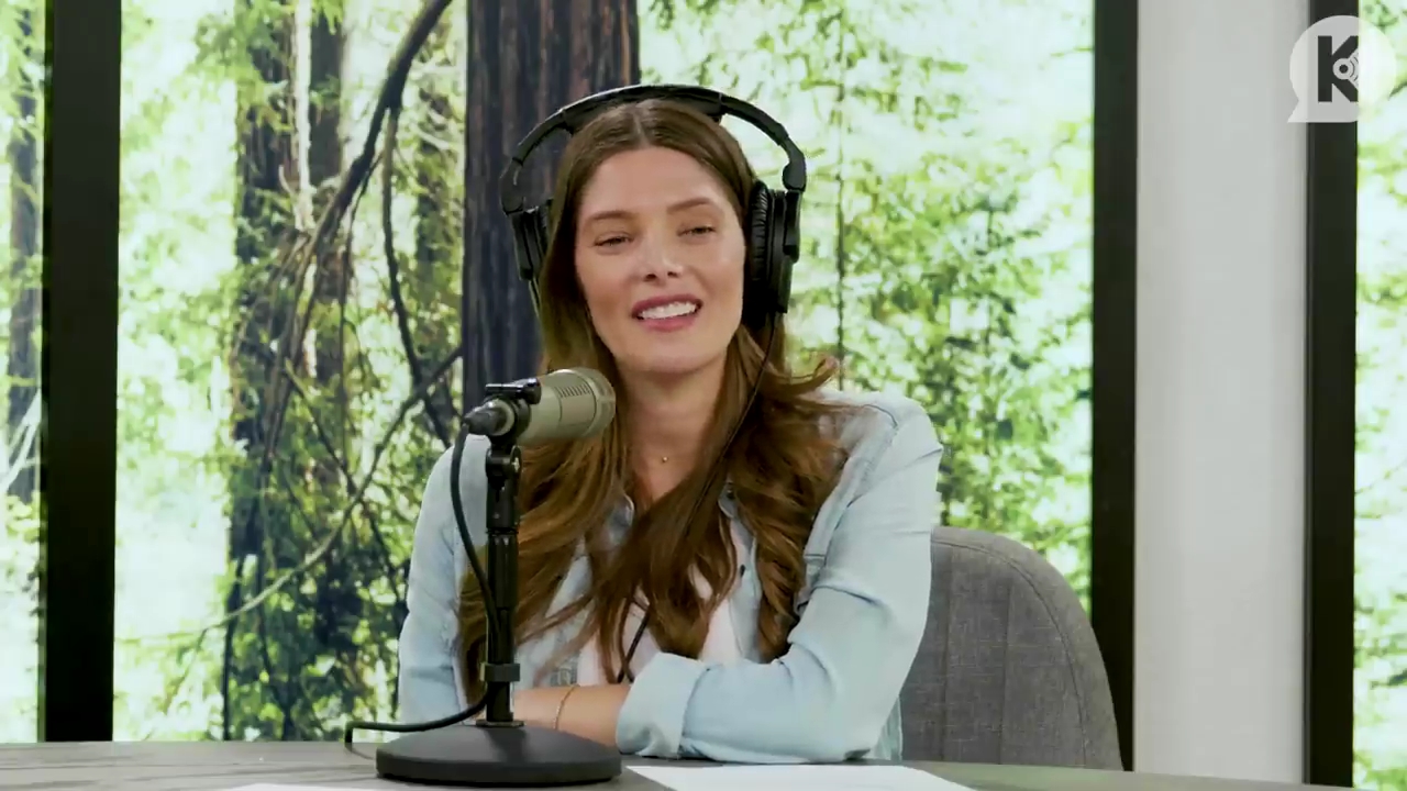 Ashley-Greene-dot-nl_TheTwilightEffect-BreakingDawnPart2-RewatchPart3of3-3693.jpg