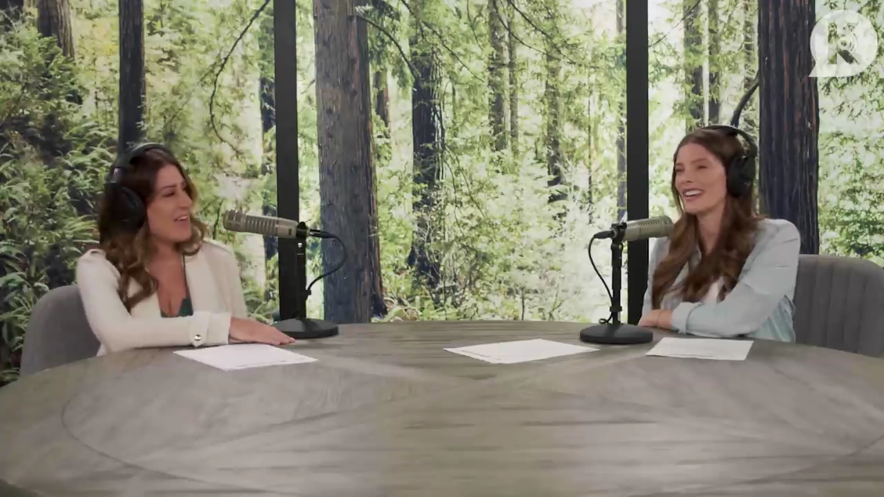 Ashley-Greene-dot-nl_TheTwilightEffect-BreakingDawnPart2-RewatchPart3of3-3713.jpg