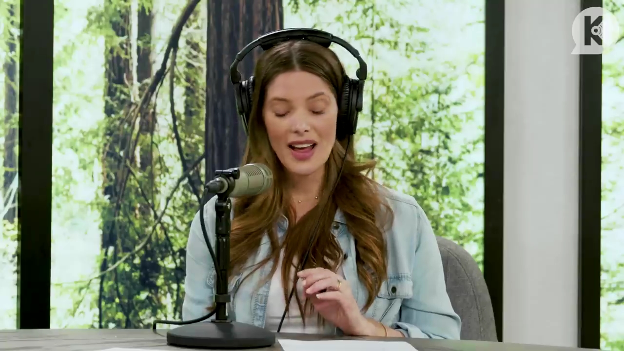 Ashley-Greene-dot-nl_TheTwilightEffect-BreakingDawnPart2-RewatchPart3of3-3731.jpg