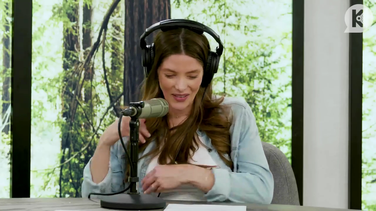 Ashley-Greene-dot-nl_TheTwilightEffect-BreakingDawnPart2-RewatchPart3of3-4000.jpg