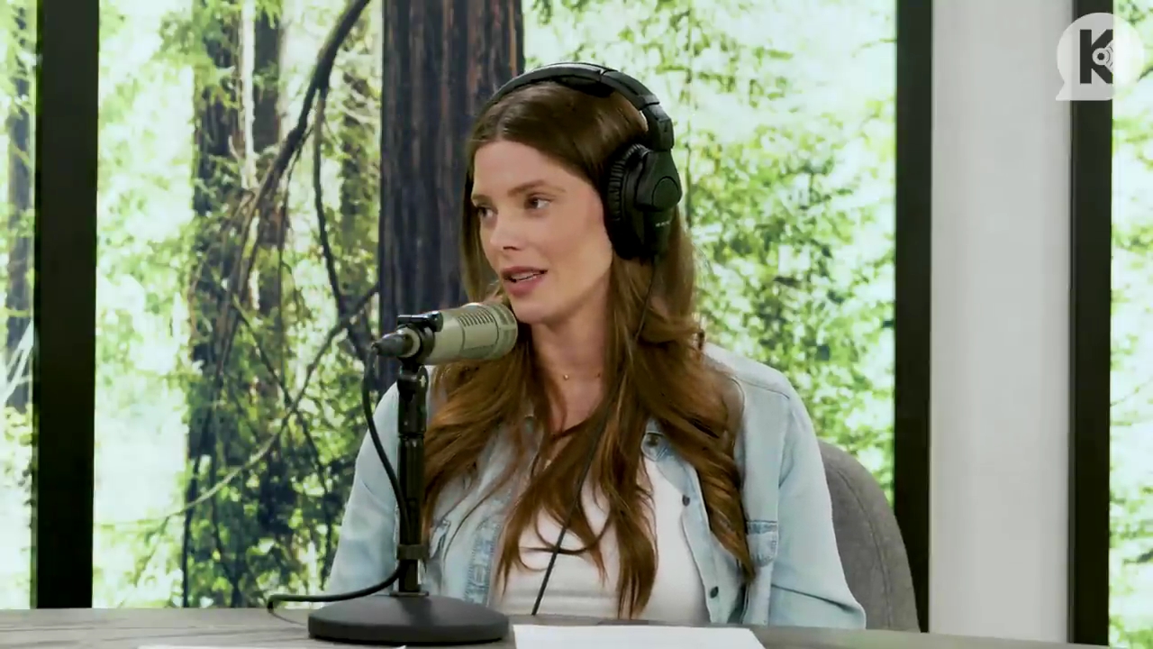 Ashley-Greene-dot-nl_TheTwilightEffect-BreakingDawnPart2-RewatchPart3of3-4024.jpg Ashley-Greene-dot-nl_TheTwilightEffect-BreakingDawnPart2-RewatchPart3of3-4024.jpg