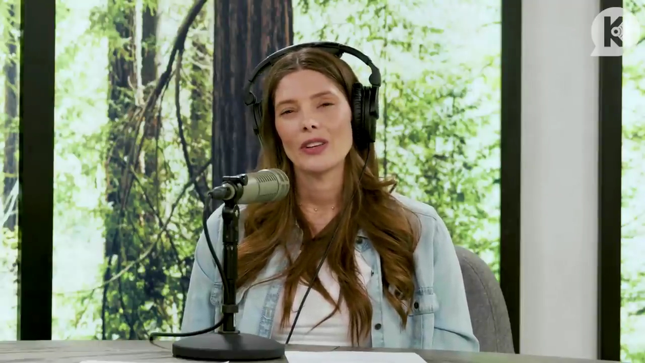 Ashley-Greene-dot-nl_TheTwilightEffect-BreakingDawnPart2-RewatchPart3of3-4156.jpg Ashley-Greene-dot-nl_TheTwilightEffect-BreakingDawnPart2-RewatchPart3of3-4156.jpg