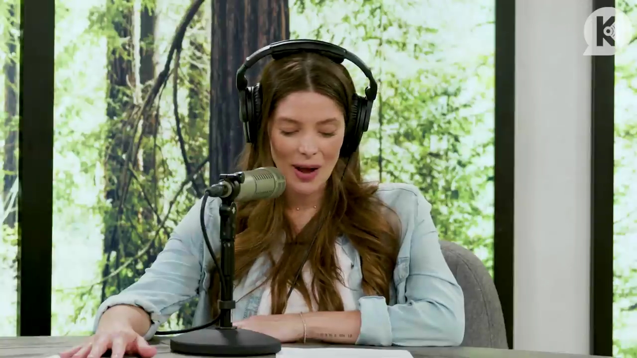 Ashley-Greene-dot-nl_TheTwilightEffect-BreakingDawnPart2-RewatchPart3of3-4217.jpg Ashley-Greene-dot-nl_TheTwilightEffect-BreakingDawnPart2-RewatchPart3of3-4217.jpg