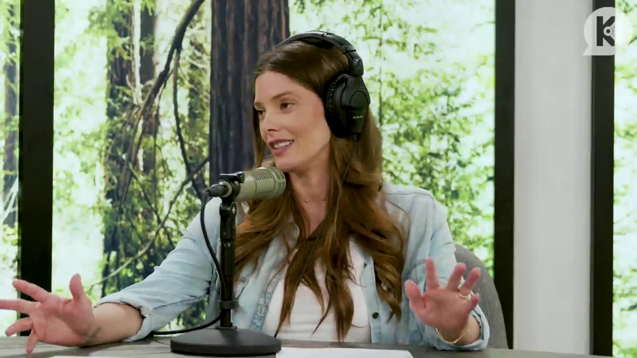 Ashley-Greene-dot-nl_TheTwilightEffect-BreakingDawnPart2-RewatchPart3of3-4225.jpg Ashley-Greene-dot-nl_TheTwilightEffect-BreakingDawnPart2-RewatchPart3of3-4225.jpg