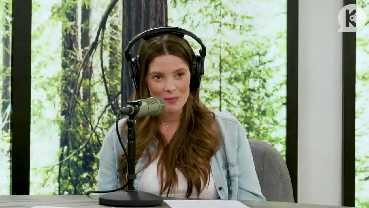 Ashley-Greene-dot-nl_TheTwilightEffect-BreakingDawnPart2-RewatchPart3of3-4275.jpg