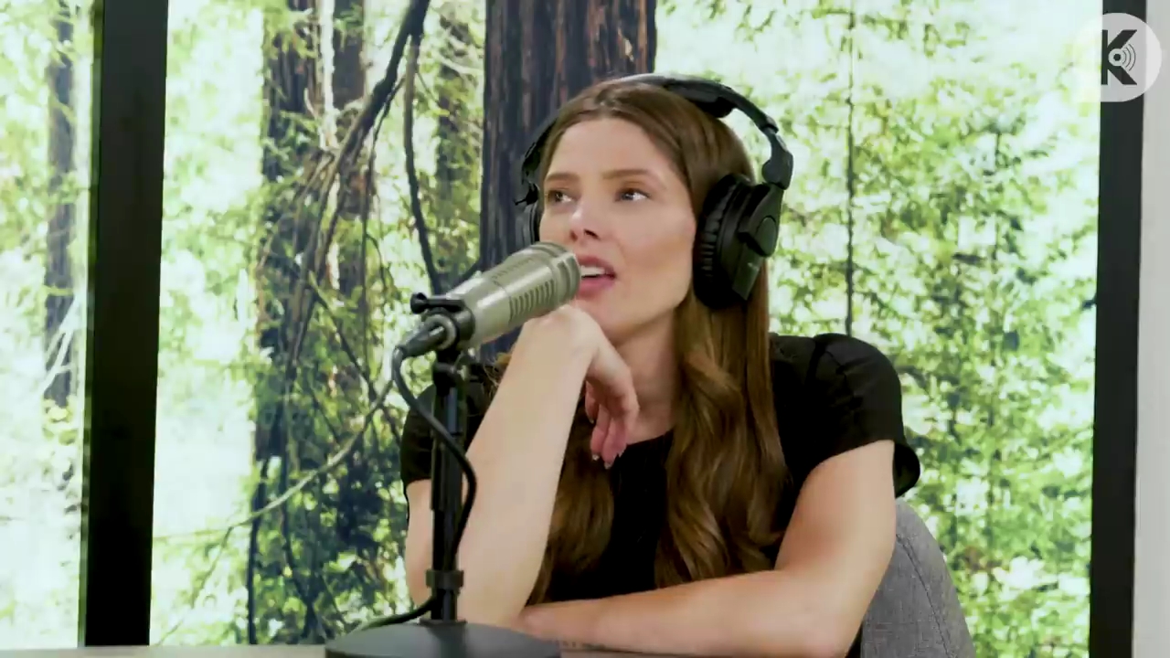 Ashley-Greene-dot-nl_TheTwilightEffect-BreakingDawnPart2-RewatchPart3of3-4510.jpg Ashley-Greene-dot-nl_TheTwilightEffect-BreakingDawnPart2-RewatchPart3of3-4510.jpg