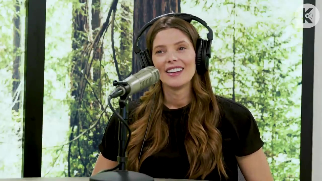 Ashley-Greene-dot-nl_TheTwilightEffect-BreakingDawnPart2-RewatchPart3of3-4603.jpg Ashley-Greene-dot-nl_TheTwilightEffect-BreakingDawnPart2-RewatchPart3of3-4603.jpg