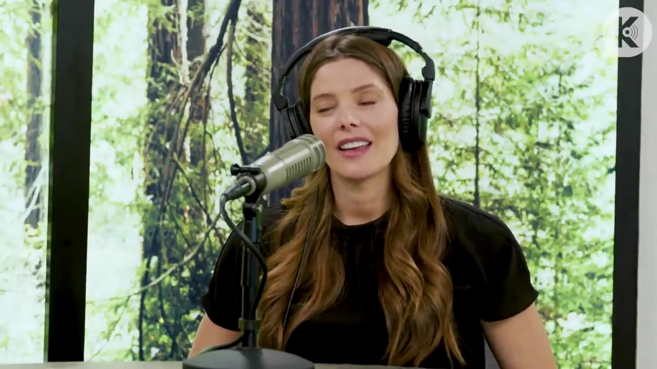 Ashley-Greene-dot-nl_TheTwilightEffect-BreakingDawnPart2-RewatchPart3of3-4605.jpg Ashley-Greene-dot-nl_TheTwilightEffect-BreakingDawnPart2-RewatchPart3of3-4605.jpg