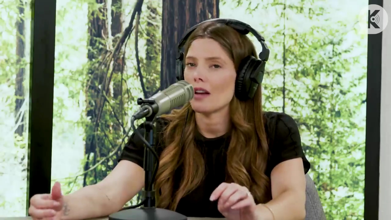 Ashley-Greene-dot-nl_TheTwilightEffect-BreakingDawnPart2-RewatchPart3of3-4658.jpg Ashley-Greene-dot-nl_TheTwilightEffect-BreakingDawnPart2-RewatchPart3of3-4658.jpg