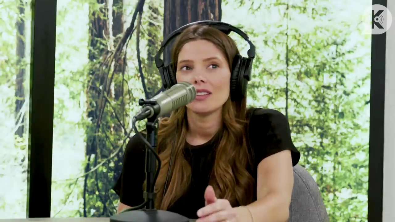 Ashley-Greene-dot-nl_TheTwilightEffect-BreakingDawnPart2-RewatchPart3of3-4822.jpg Ashley-Greene-dot-nl_TheTwilightEffect-BreakingDawnPart2-RewatchPart3of3-4822.jpg