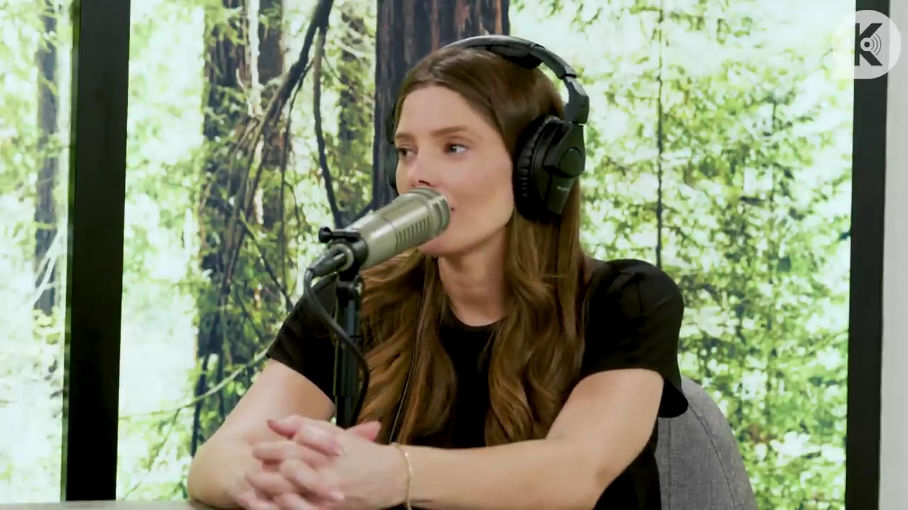 Ashley-Greene-dot-nl_TheTwilightEffect-BreakingDawnPart2-RewatchPart3of3-4905.jpg Ashley-Greene-dot-nl_TheTwilightEffect-BreakingDawnPart2-RewatchPart3of3-4905.jpg