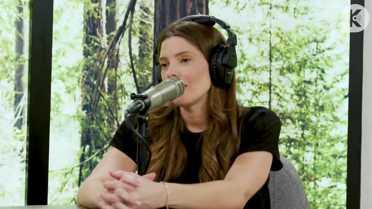 Ashley-Greene-dot-nl_TheTwilightEffect-BreakingDawnPart2-RewatchPart3of3-4908.jpg Ashley-Greene-dot-nl_TheTwilightEffect-BreakingDawnPart2-RewatchPart3of3-4908.jpg