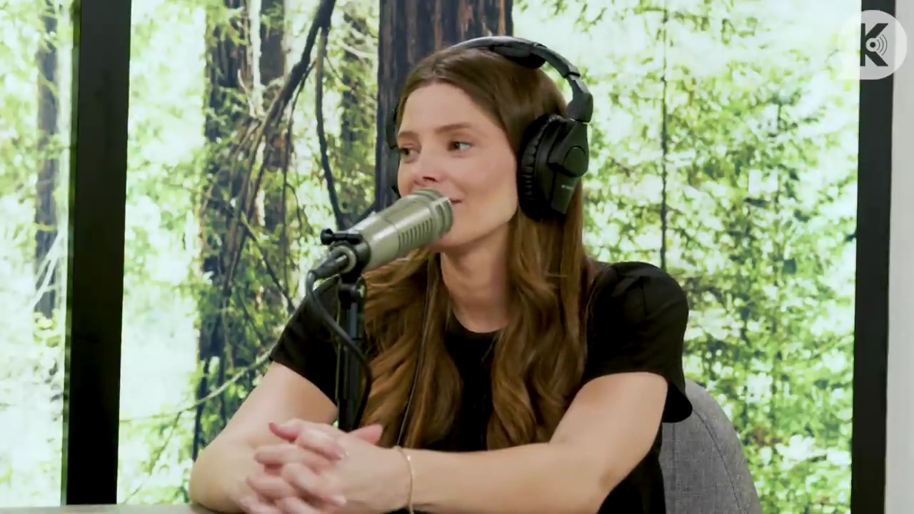Ashley-Greene-dot-nl_TheTwilightEffect-BreakingDawnPart2-RewatchPart3of3-4912.jpg