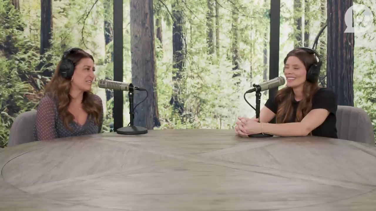 Ashley-Greene-dot-nl_TheTwilightEffect-BreakingDawnPart2-RewatchPart3of3-4915.jpg