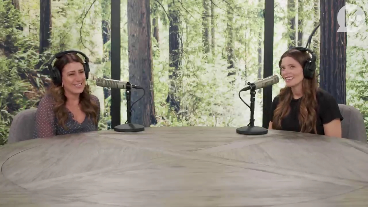 Ashley-Greene-dot-nl_TheTwilightEffect-BreakingDawnPart2-RewatchPart3of3-5080.jpg