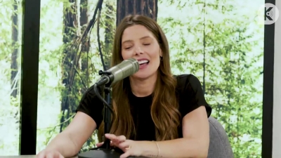 Ashley-Greene-dot-nl_TheTwilightEffect-BreakingDawnPart2-RewatchPart3of3-0361.jpg