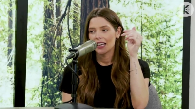 Ashley-Greene-dot-nl_TheTwilightEffect-BreakingDawnPart2-RewatchPart3of3-0381.jpg