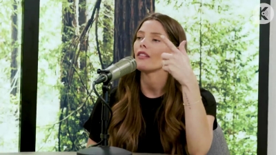 Ashley-Greene-dot-nl_TheTwilightEffect-BreakingDawnPart2-RewatchPart3of3-0742.jpg