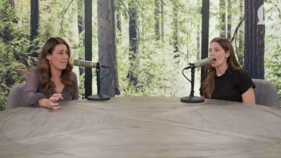 Ashley-Greene-dot-nl_TheTwilightEffect-BreakingDawnPart2-RewatchPart3of3-0818.jpg