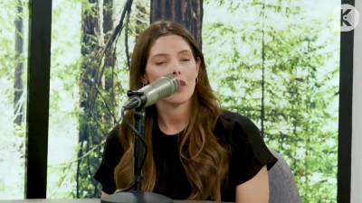 Ashley-Greene-dot-nl_TheTwilightEffect-BreakingDawnPart2-RewatchPart3of3-1263.jpg