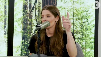 Ashley-Greene-dot-nl_TheTwilightEffect-BreakingDawnPart2-RewatchPart3of3-1488.jpg