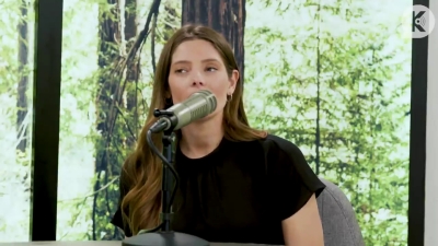 Ashley-Greene-dot-nl_TheTwilightEffect-BreakingDawnPart2-RewatchPart3of3-2139.jpg