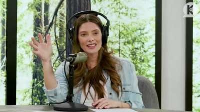 Ashley-Greene-dot-nl_TheTwilightEffect-BreakingDawnPart2-RewatchPart3of3-3662.jpg