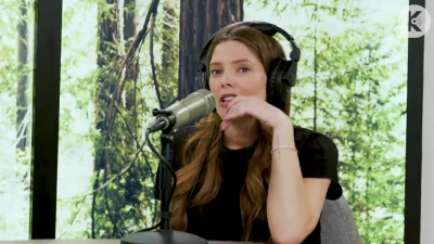 Ashley-Greene-dot-nl_TheTwilightEffect-BreakingDawnPart2-RewatchPart3of3-4528.jpg