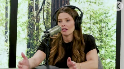 Ashley-Greene-dot-nl_TheTwilightEffect-BreakingDawnPart2-RewatchPart3of3-4620.jpg