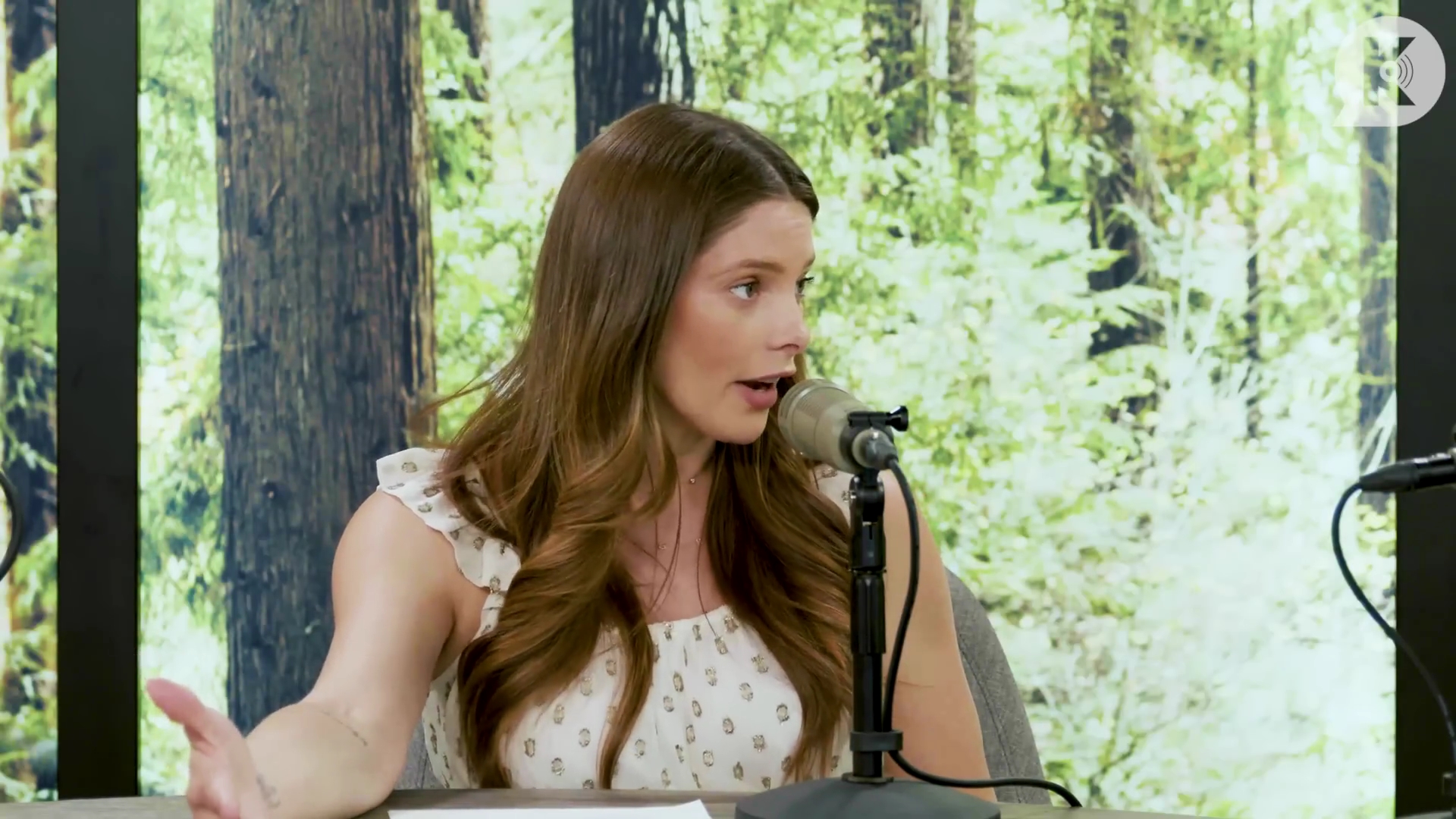 Ashley-Greene-dot-nl_TheTwilightEffect-MackenzieFoy0215.jpg Ashley-Greene-dot-nl_TheTwilightEffect-MackenzieFoy0215.jpg