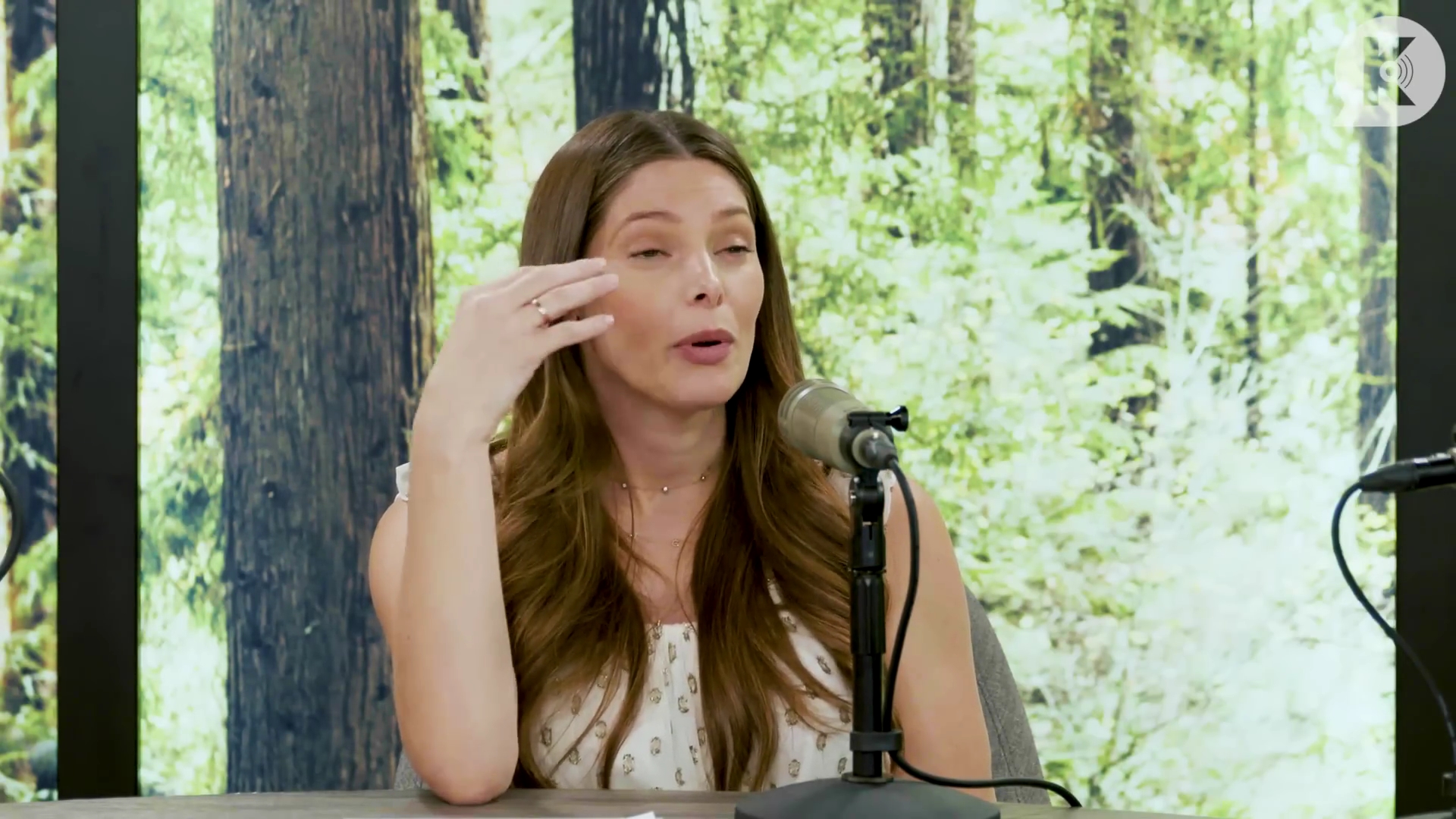 Ashley-Greene-dot-nl_TheTwilightEffect-MackenzieFoy0341.jpg Ashley-Greene-dot-nl_TheTwilightEffect-MackenzieFoy0341.jpg