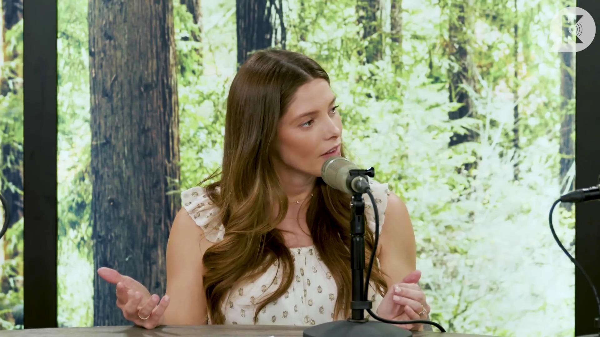 Ashley-Greene-dot-nl_TheTwilightEffect-MackenzieFoy0467.jpg Ashley-Greene-dot-nl_TheTwilightEffect-MackenzieFoy0467.jpg