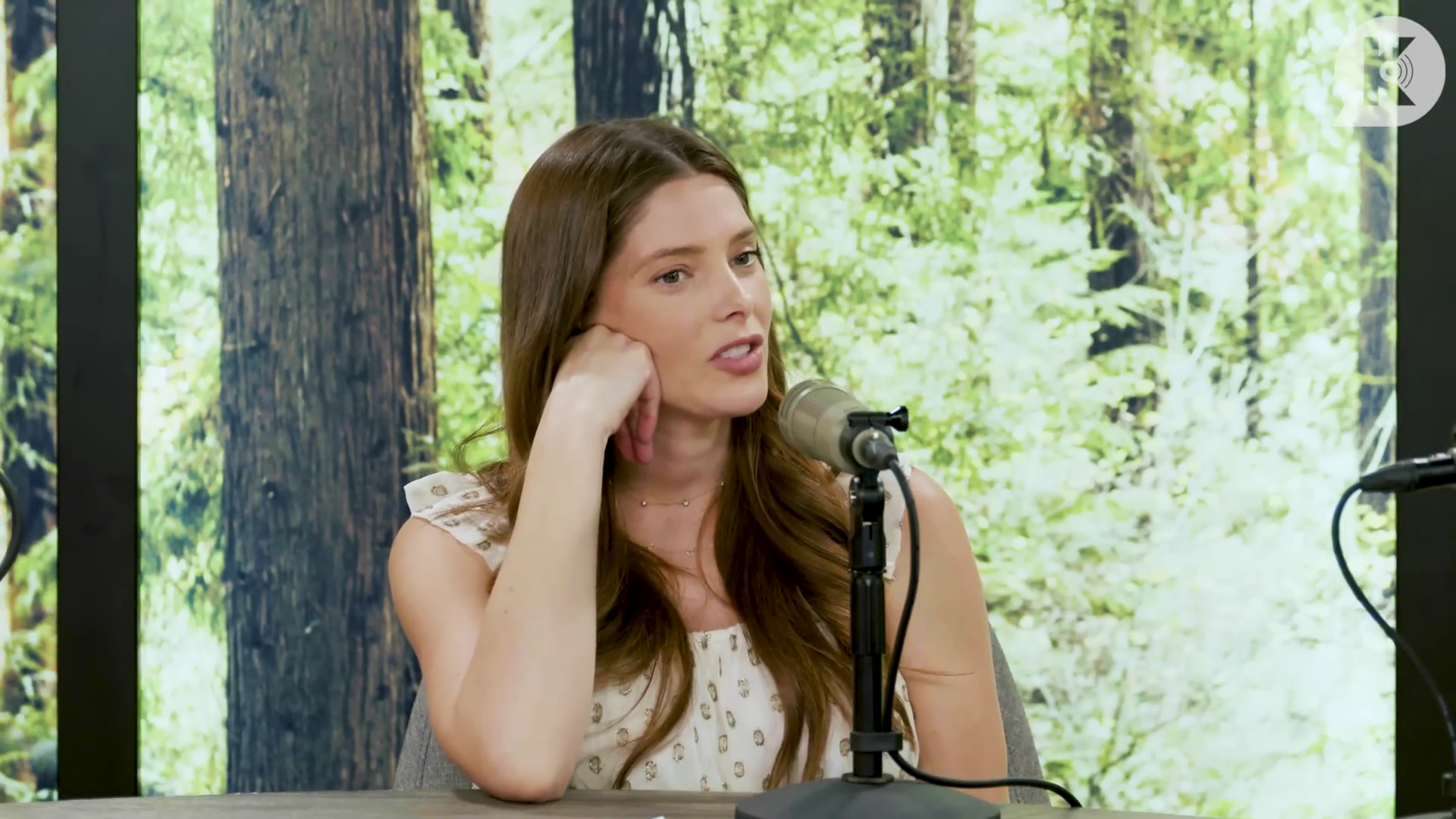 Ashley-Greene-dot-nl_TheTwilightEffect-MackenzieFoy0509.jpg Ashley-Greene-dot-nl_TheTwilightEffect-MackenzieFoy0509.jpg