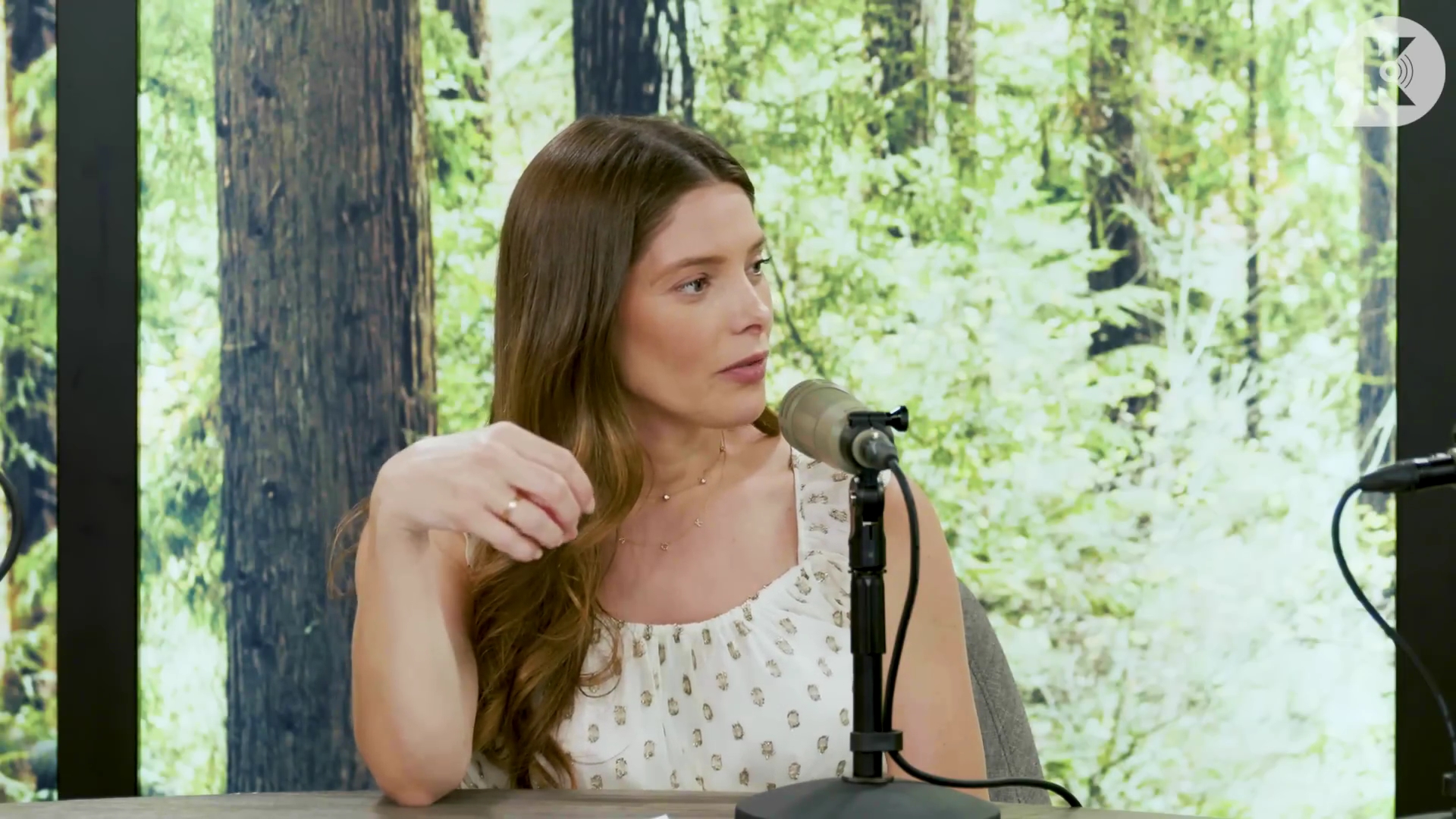 Ashley-Greene-dot-nl_TheTwilightEffect-MackenzieFoy0758.jpg Ashley-Greene-dot-nl_TheTwilightEffect-MackenzieFoy0758.jpg