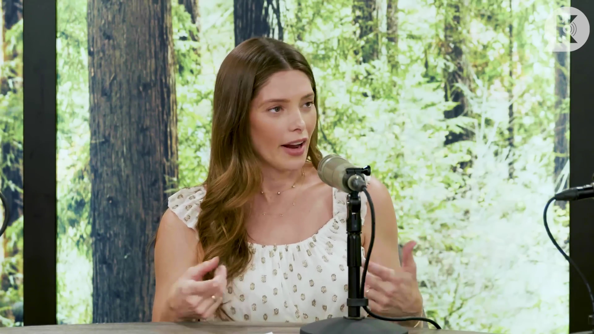 Ashley-Greene-dot-nl_TheTwilightEffect-MackenzieFoy0765.jpg Ashley-Greene-dot-nl_TheTwilightEffect-MackenzieFoy0765.jpg