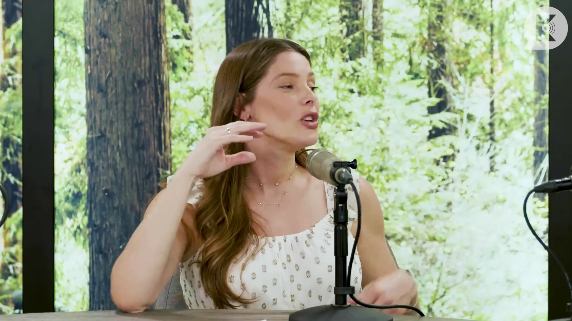 Ashley-Greene-dot-nl_TheTwilightEffect-MackenzieFoy1310.jpg Ashley-Greene-dot-nl_TheTwilightEffect-MackenzieFoy1310.jpg