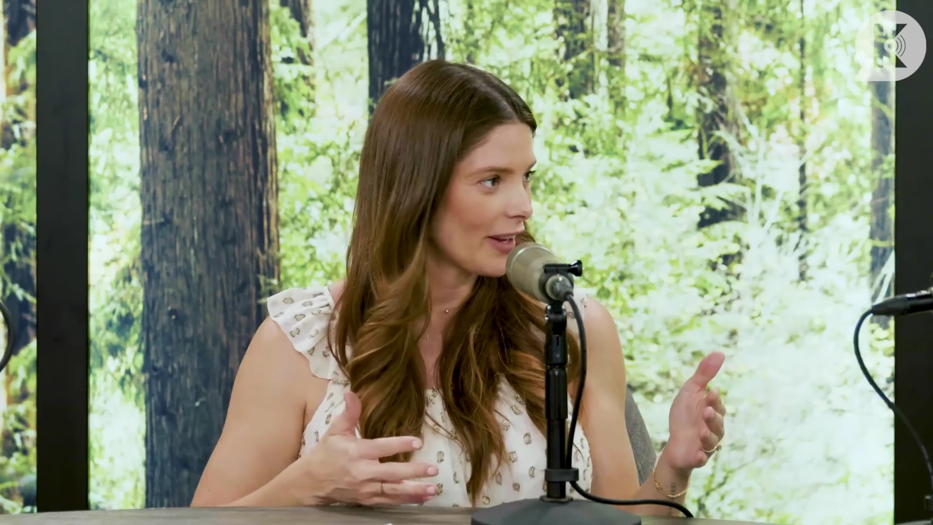 Ashley-Greene-dot-nl_TheTwilightEffect-MackenzieFoy2227.jpg Ashley-Greene-dot-nl_TheTwilightEffect-MackenzieFoy2227.jpg