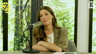 Ashley-Greene-dot-nl_TheTwilightEffect-MackenzieFoy0962.jpg