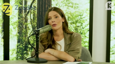 Ashley-Greene-dot-nl_TheTwilightEffect-MackenzieFoy0966.jpg