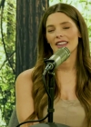 Ashley-Greene-dot-nl_TheTwilightEffect-MackenzieFoy1032.jpg