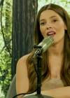 Ashley-Greene-dot-nl_TheTwilightEffect-MackenzieFoy1052.jpg